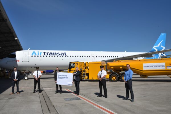Airbus-Versorgungsflug mit Biokerosin von Air bp (BP)