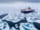 FS Polarstern im Arktischen Ozean (Foto: Alfred-Wegener-Institut / Steffen Graupner, CC-BY 4.0)