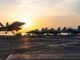 Dieses von der US Navy veröffentlichte Foto zeigt eine F/A-18 Super Hornet des Jagdbombergeschwaders (VFA) 102 bei der Landung auf dem Flugzeugträger USS George Washington (CVN 73) der Nimitz-Klasse am 13. September 2026. (Foto: Navy Office of Information / AFP)