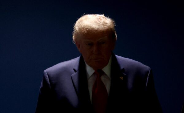 US-Präsident Donald Trump trifft am 22. September 2026 im UN-Hauptquartier in New York ein, um vor der 81. Generalversammlung der Vereinten Nationen zu sprechen. (Foto: TIMOTHY A. CLARY / AFP)