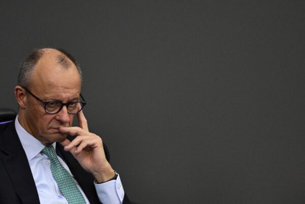 Friedrich Merz am 14. Oktober 2026 im Bundestag in Berlin. (Foto: John MACDOUGALL / AFP)