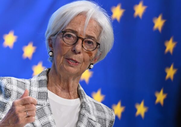 Die Präsidentin der Europäischen Zentralbank (EZB), Christine Lagarde, gab am 29. Oktober 2026 im Hauptsitz der EZB in Frankfurt am Main ihren Rücktritt bekannt (Foto: Kirill Kudryavtsev / AFP)