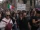 Protestmarsch in Rom. (Screenshot: Forbes via YouTube)